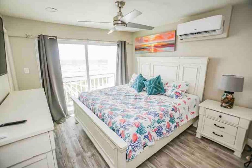Beachfront Retreat! 3 Steps To Walkover! Surfside Beach Exterior foto